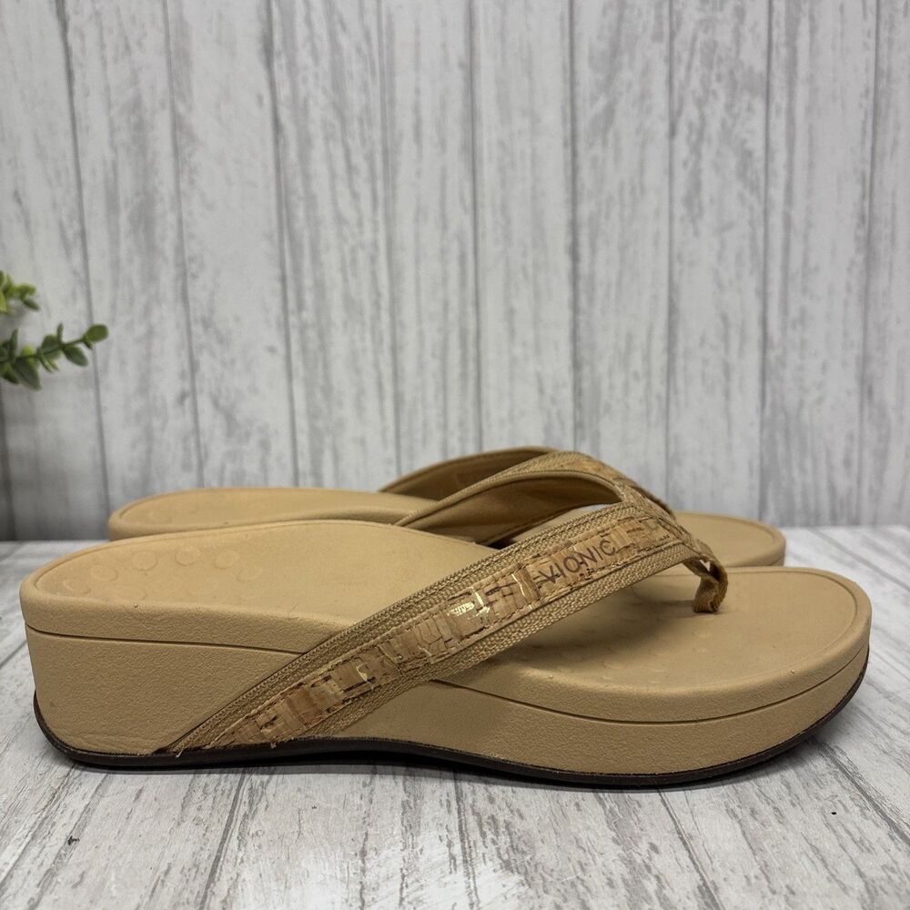 Womens Size 7 Vionic Thong Sandals EUC